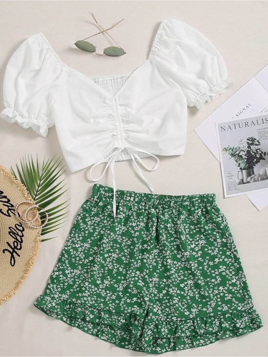 SHEIN Pants - Puff Sleeve Shirred Drawstring Front Top & Ditsy Floral Ruffle Hem Shorts Sz 2
